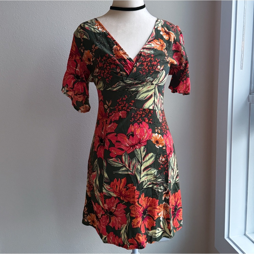 Leith Floral V-Neck Dress XS